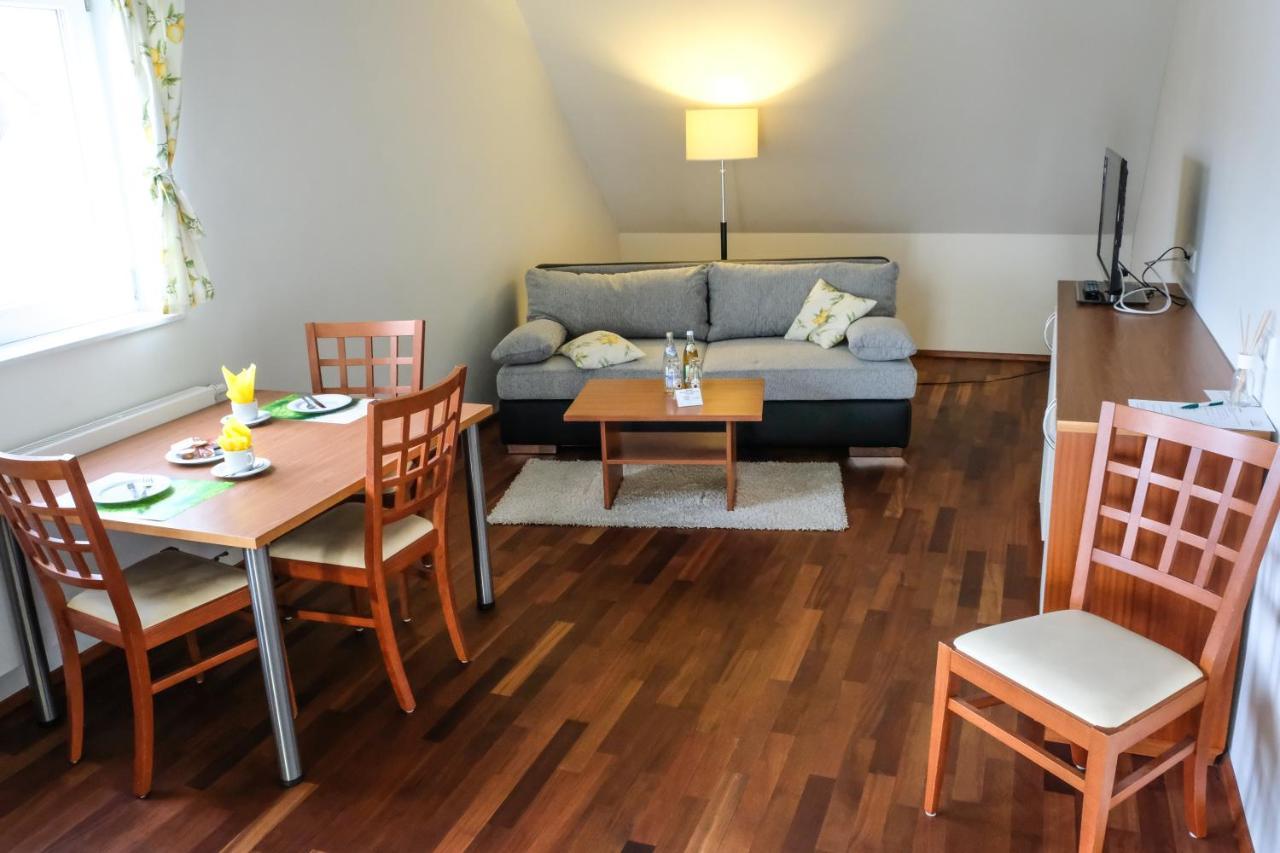Jungingers Aparthotel Holzheim  Luaran gambar